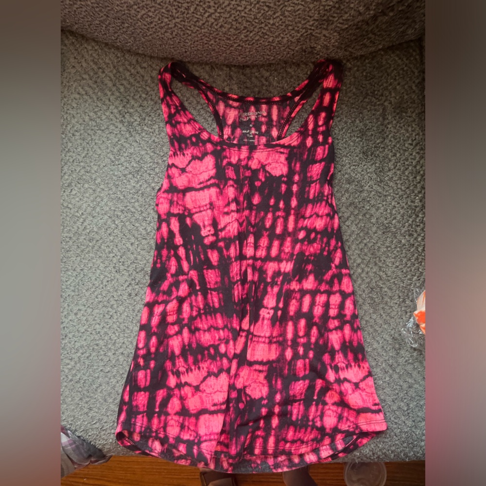 Athletic top